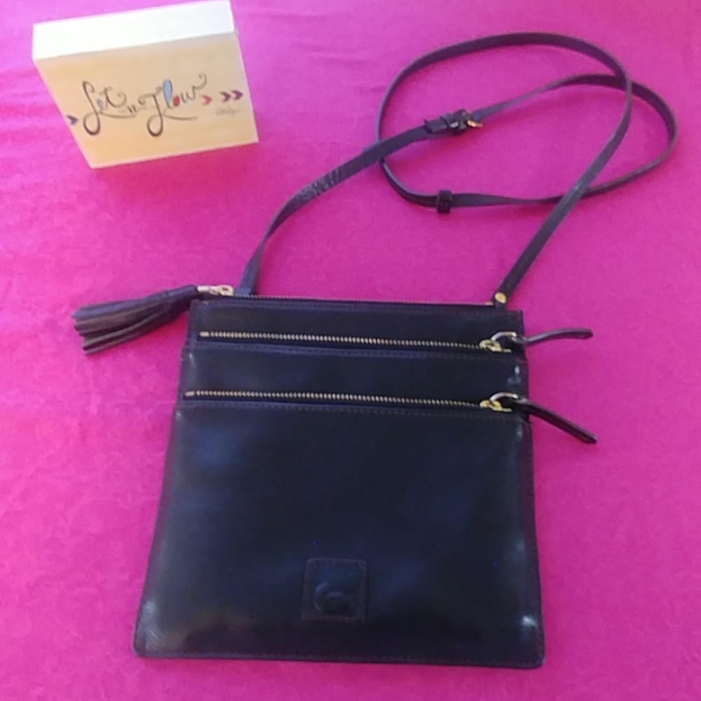 Dooney & Bourke Crossbody Bag
